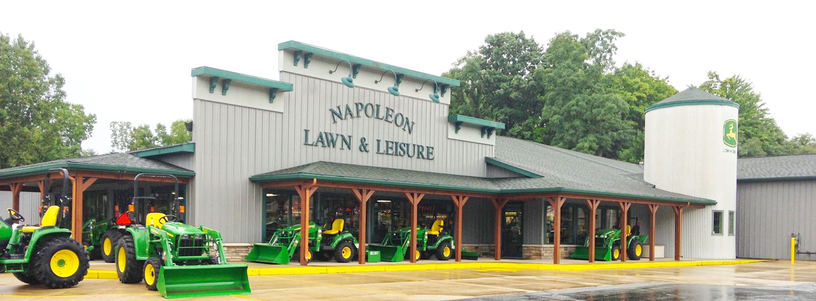 napoleon_lawn_and_leisure