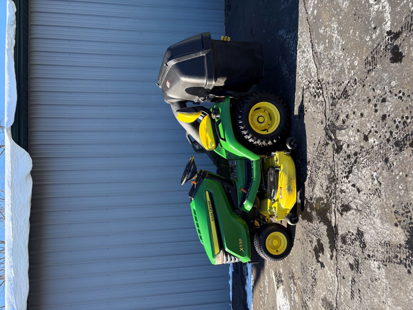 2014 X530 Lawn Mower Image 4